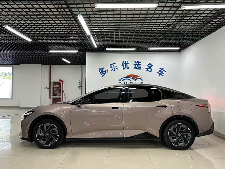 Toyota bZ3 2023 2023款 616km 长续航Premium