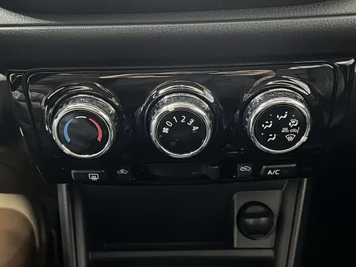 Toyota Vios 2022 2022款 1.5L 20周年纪念版