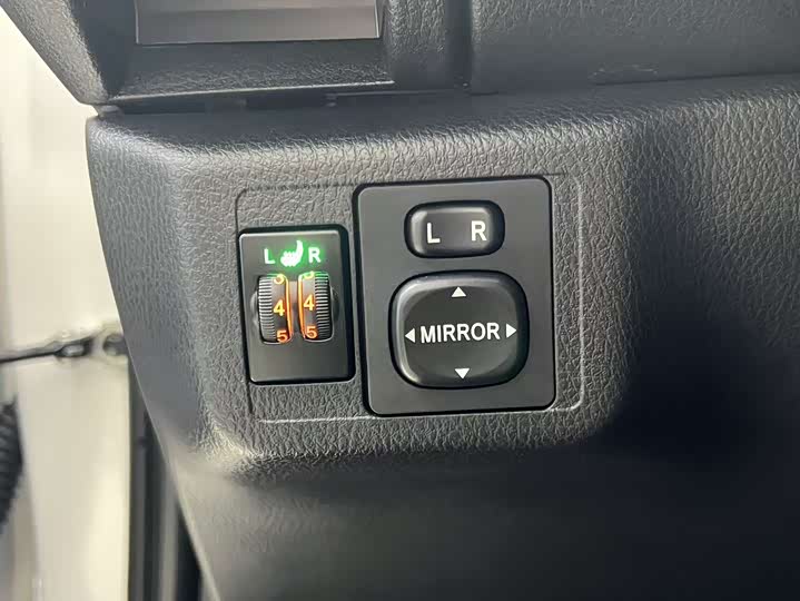 Toyota Vios 2022 2022款 1.5L 20周年纪念版