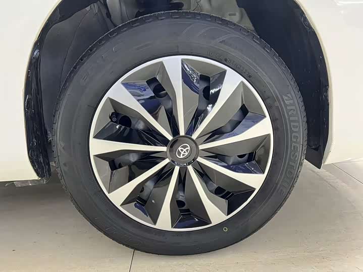 Toyota Vios 2022 2022款 1.5L 20周年纪念版