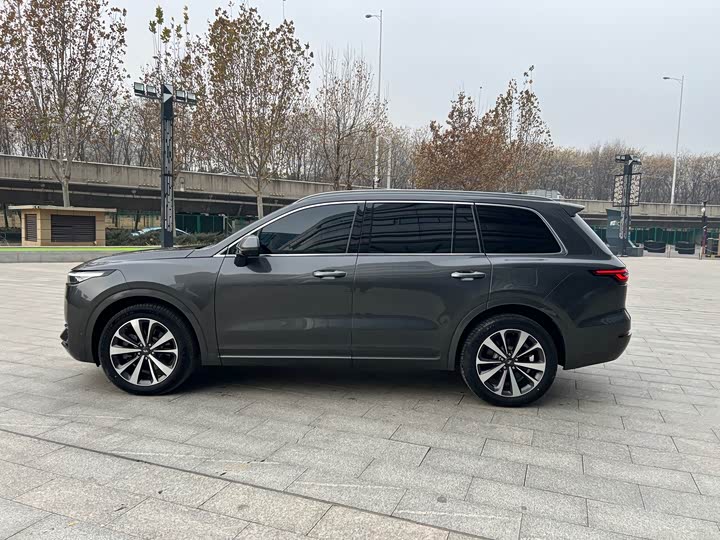 LiXiang One 2021 2021款 增程6座版