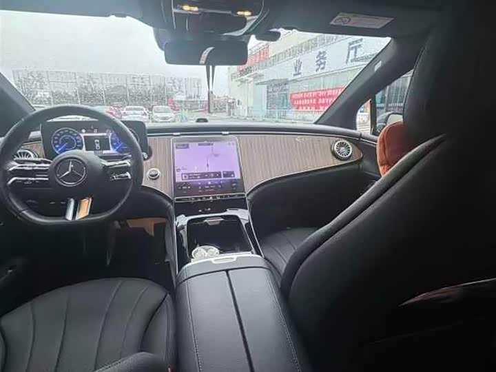 Mercedes-Benz EQE 2022 2022款 350 豪华版