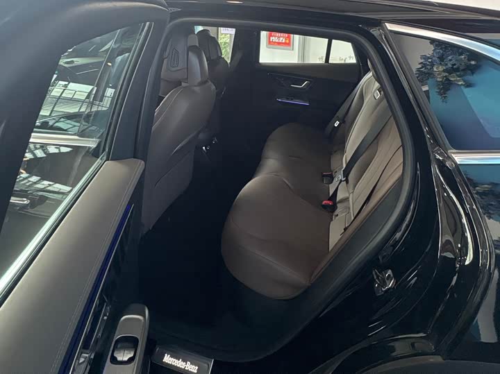 Mercedes-Benz EQE SUV 2024 2024款 500 4MATIC 先锋版