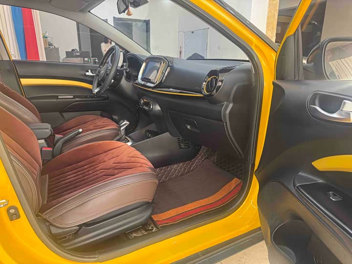 Kia KX1 2021 2021款 1.4L CVT天窗款