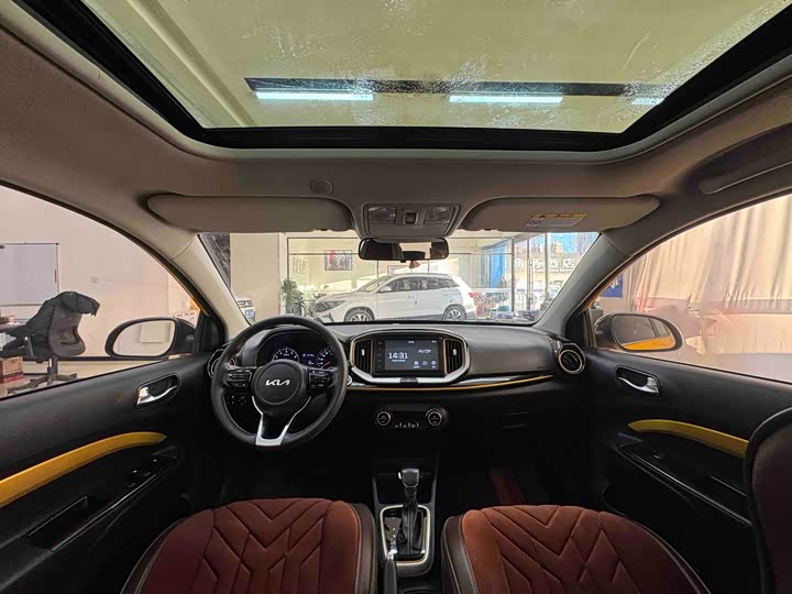 Kia KX1 2021 2021款 1.4L CVT天窗款