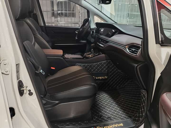 GAC Trumpchi M6 2023 2023款 PRO 270T DCT豪华版