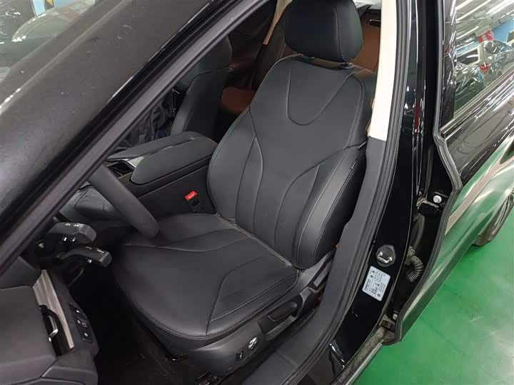 Hongqi E-QM5 2024 2024款 500km 出行版