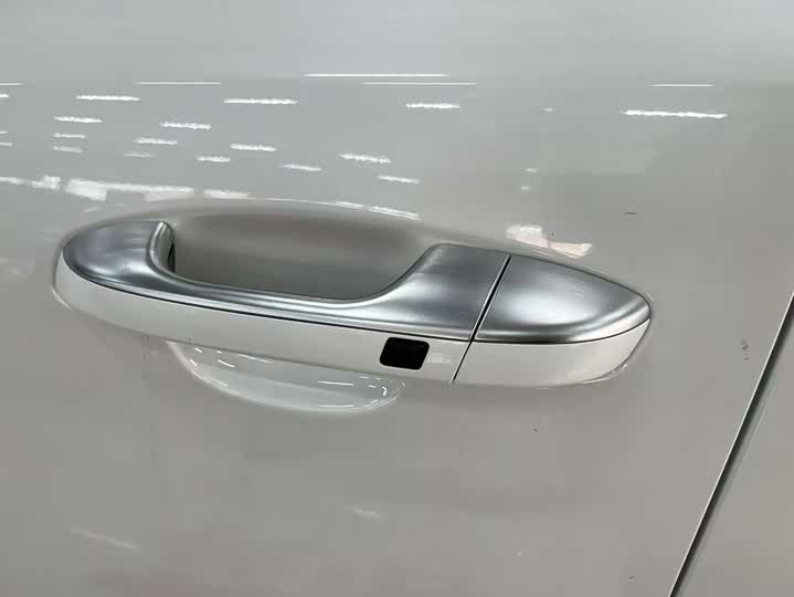 Kia KX5 2021 2021款 1.6T 自动两驱豪华版