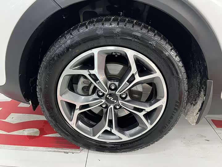 Kia KX5 2021 2021款 1.6T 自动两驱豪华版