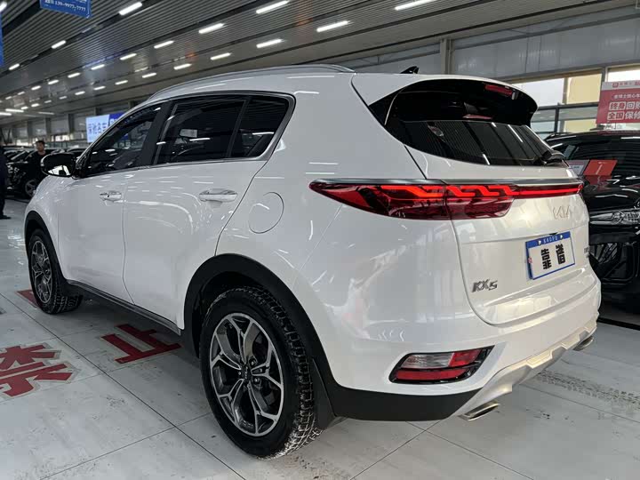 Kia KX5 2021 2021款 1.6T 自动两驱豪华版
