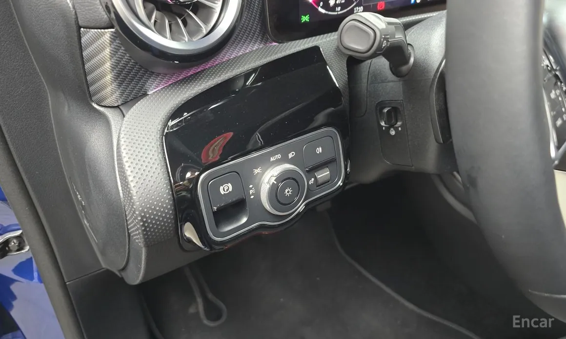 Mercedes-Benz A-Class 2019 A220 Sedan