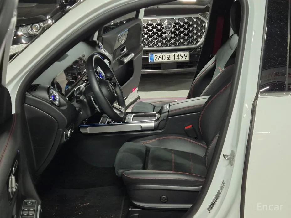 Mercedes-Benz GLB-Class 2020 AMG GLB35 4MATIC