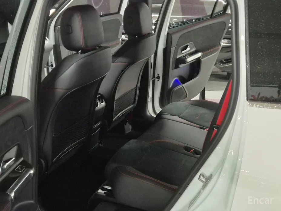 Mercedes-Benz GLB-Class 2020 AMG GLB35 4MATIC