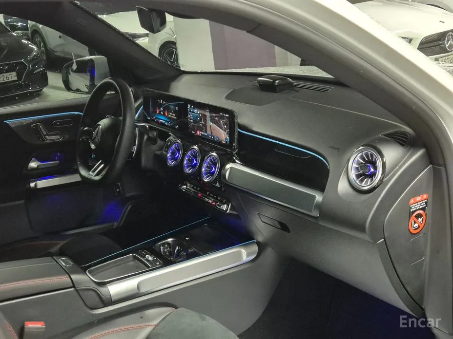 Mercedes-Benz GLB-Class 2020 AMG GLB35 4MATIC