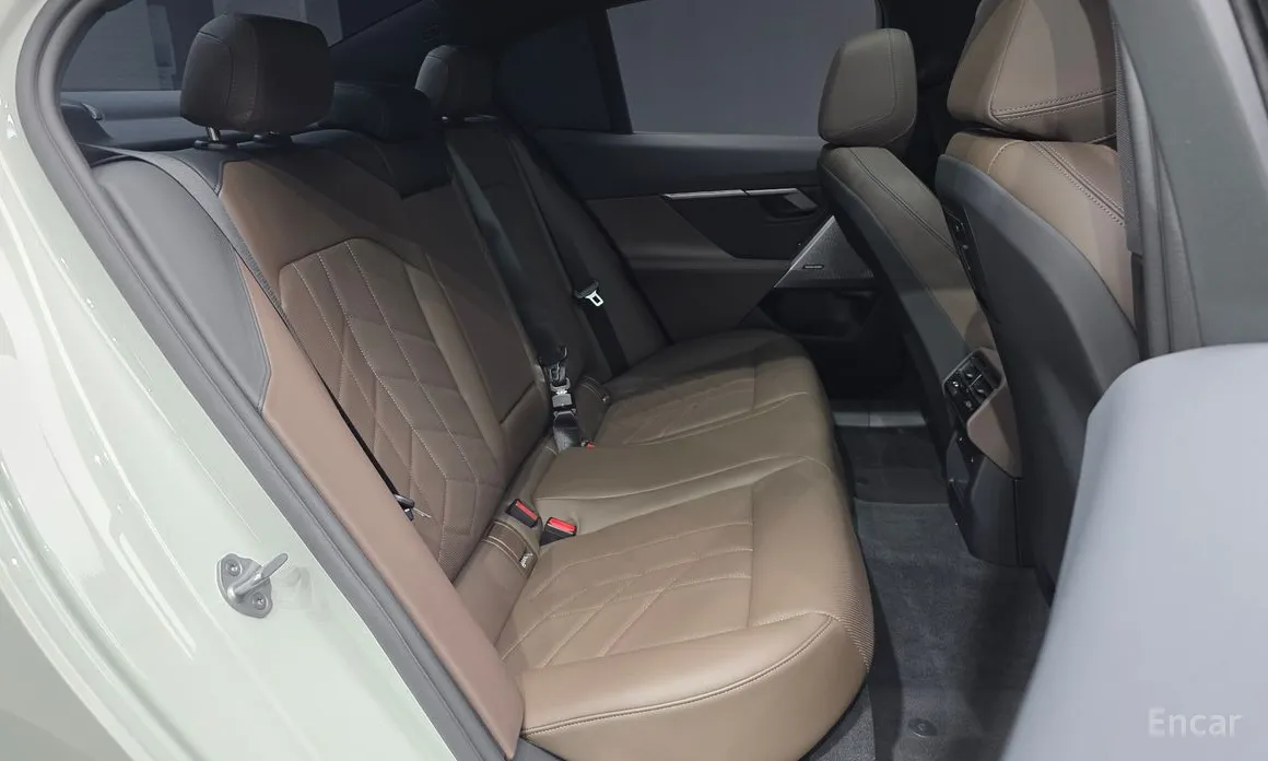 BMW 5 Series 2023 520i M Sport