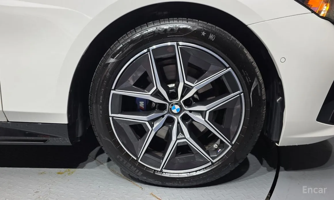 BMW 5 Series 2023 520i M Sport