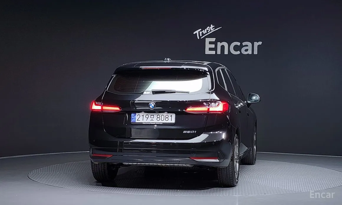 BMW 2 Series 2022 220i Advantage