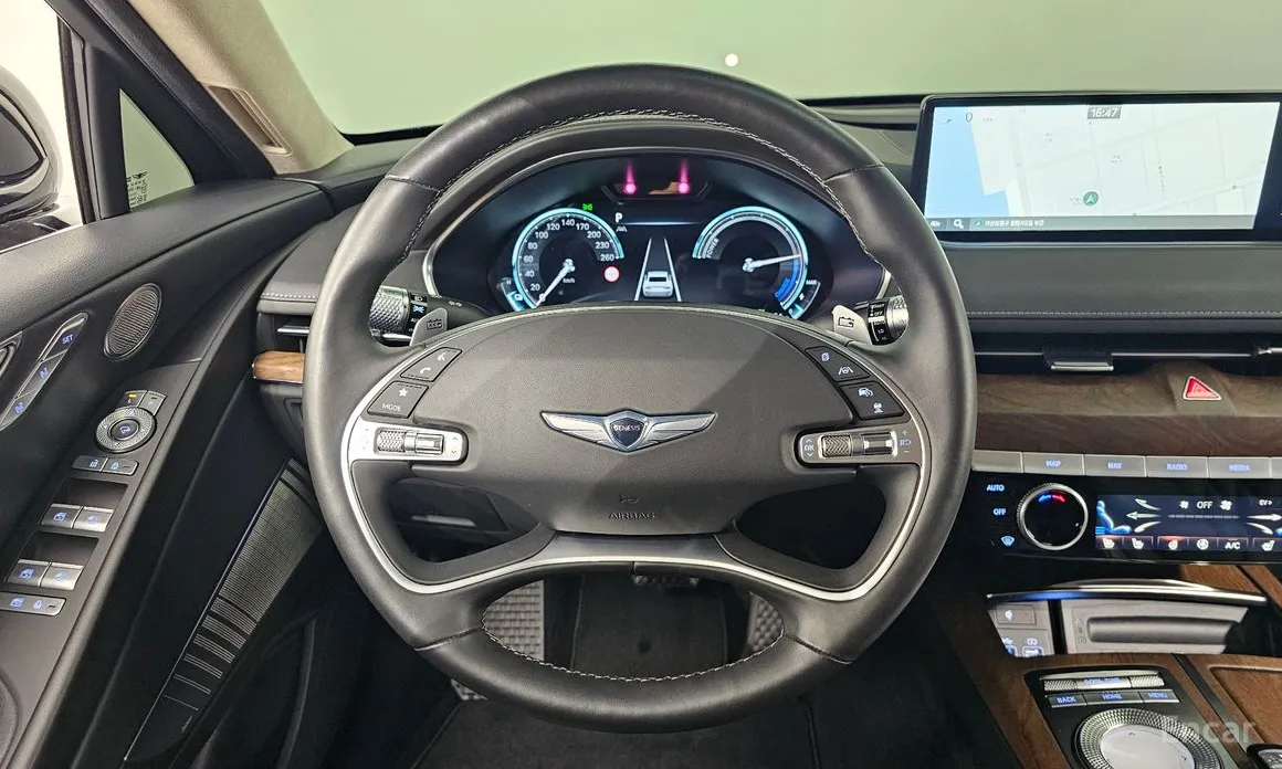 Genesis G80 2021 e-AWD