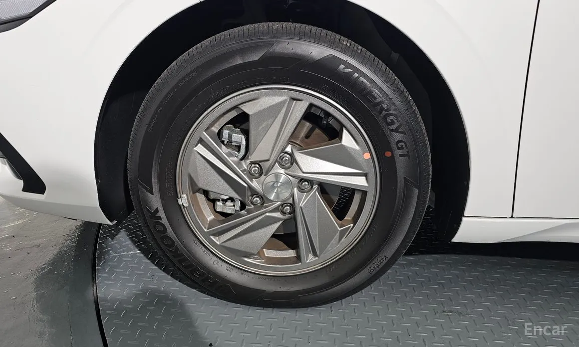 Hyundai Avante 2023 1.6