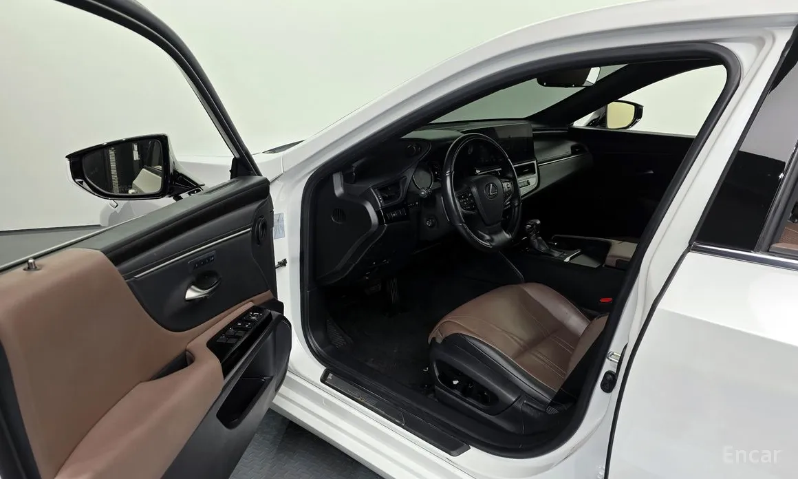 Lexus ES 2018 Luxury Plus