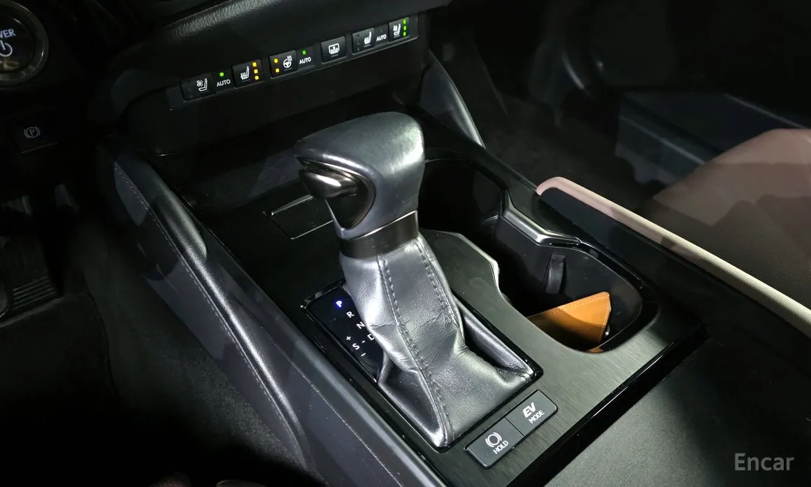 Lexus ES 2018 Luxury Plus