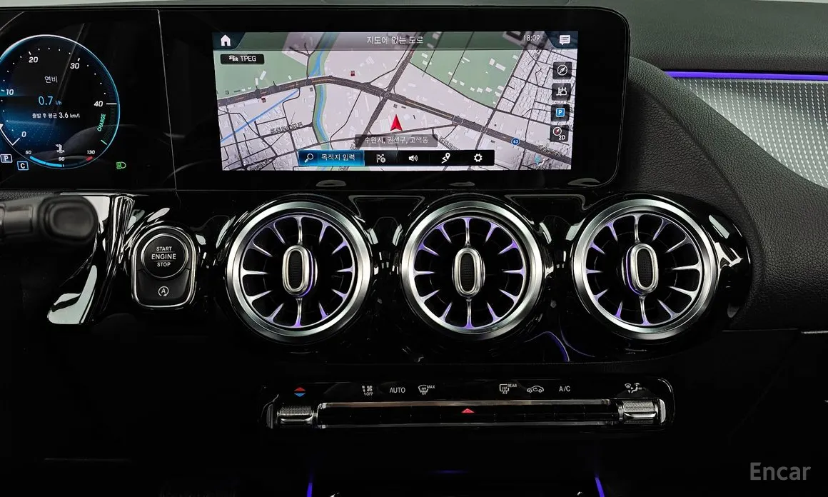 Mercedes-Benz GLA-Class 2020 GLA220