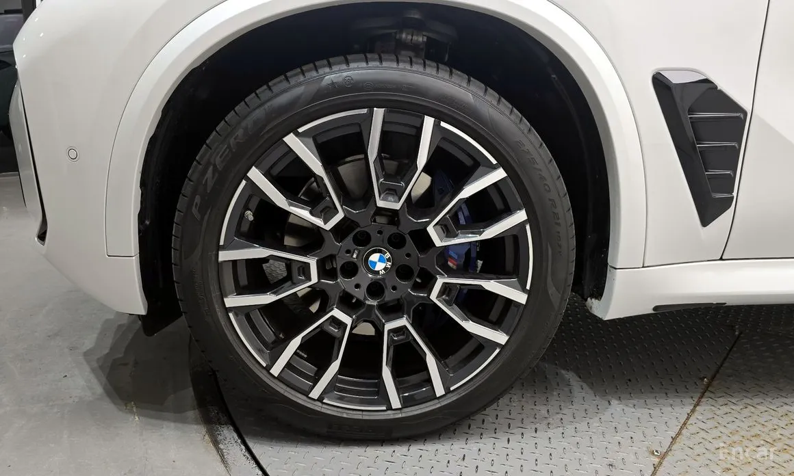 BMW X5 2019 xDrive 40i M Sport
