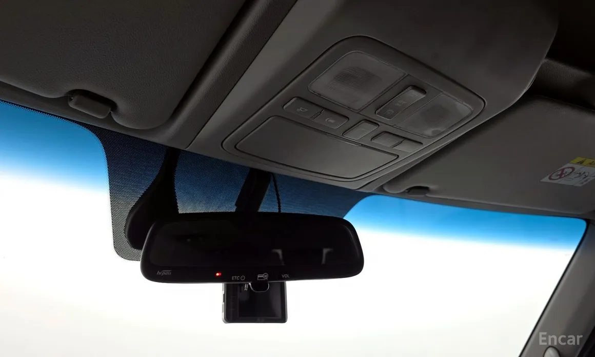 Hyundai Solati 2015 15-seater