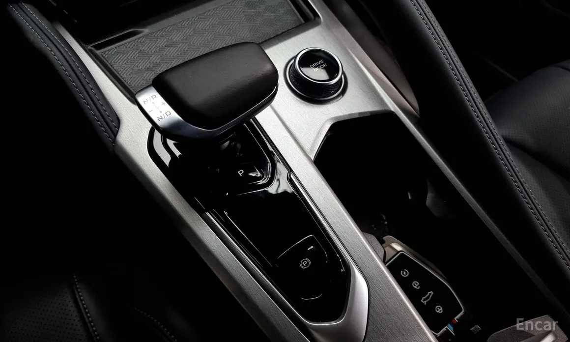 Renault Grand Koleos 2024 1.5 E-TECH Iconic 2WD