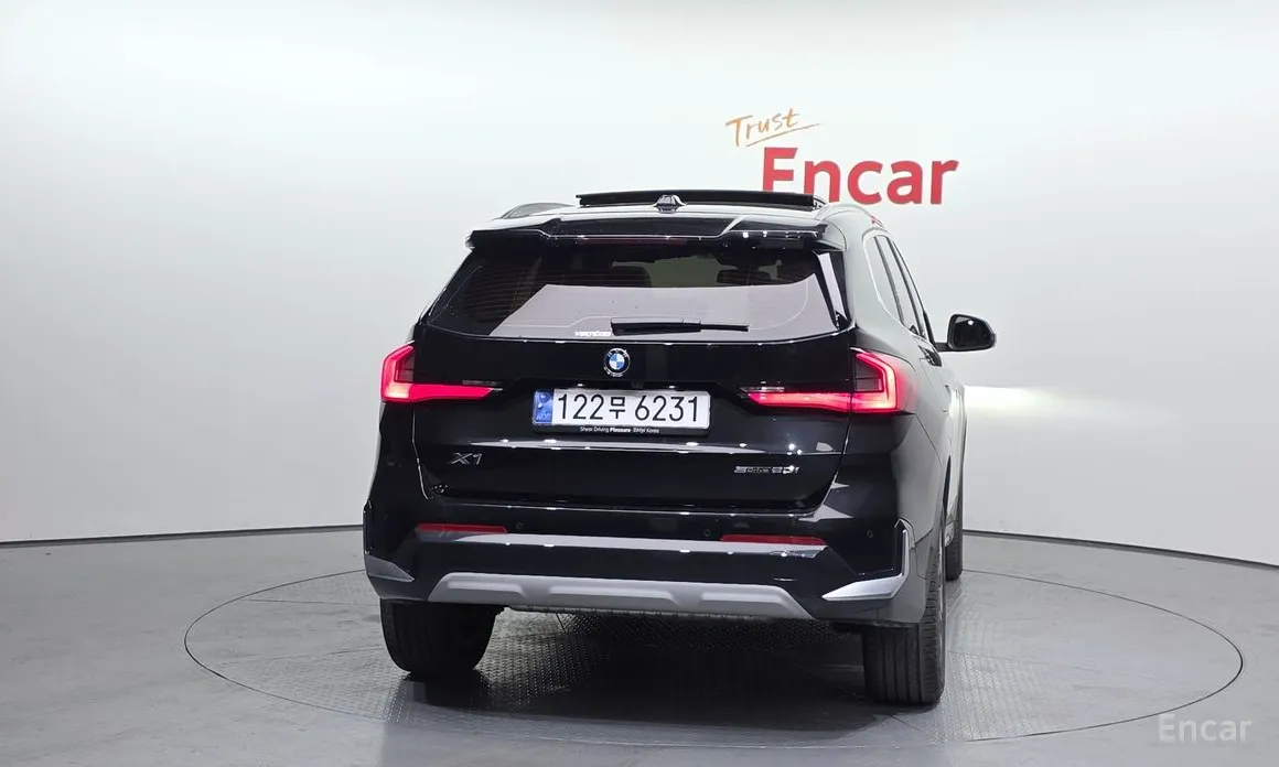 BMW X1 2023 sDrive 20i xLine