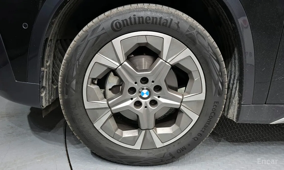 BMW X1 2023 sDrive 20i xLine