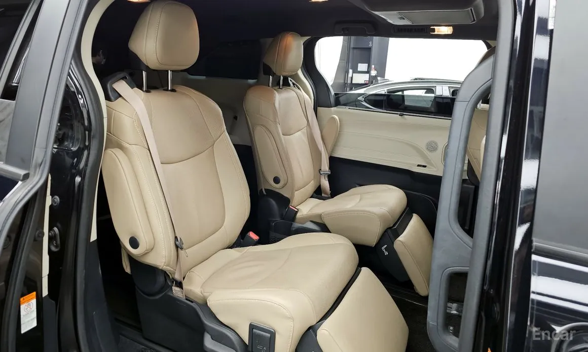 Toyota Sienna 2020 2.5 Hybrid 2WD