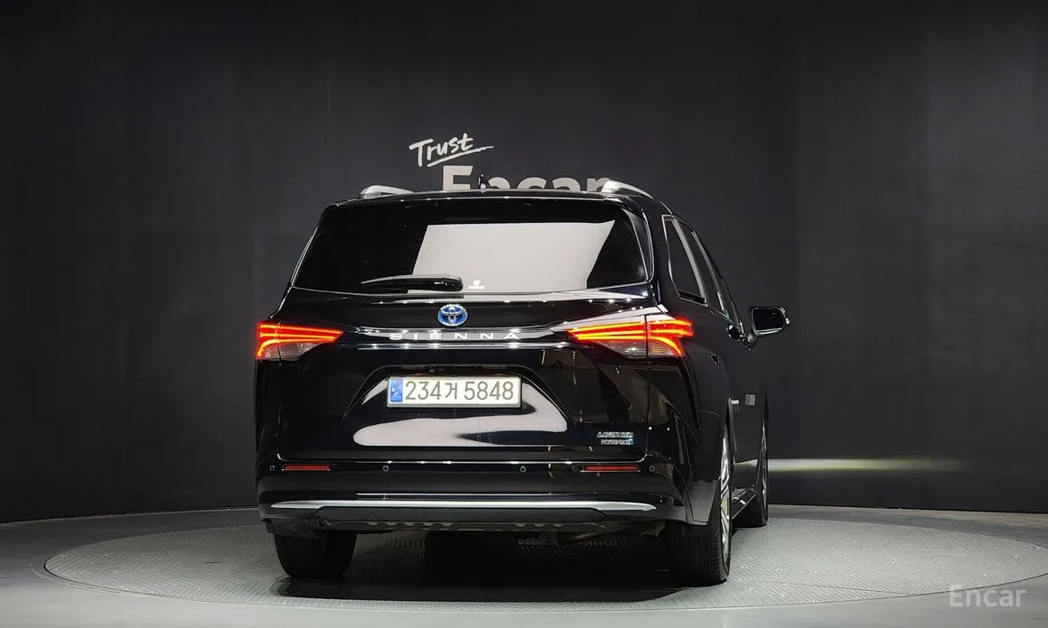 Toyota Sienna 2020 2.5 Hybrid 2WD