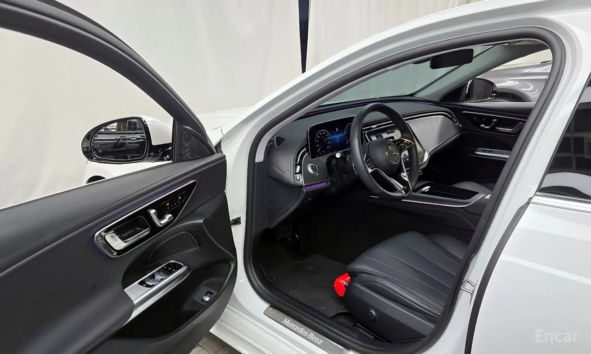 Mercedes-Benz E-Class 2024 E200 Avantgarde