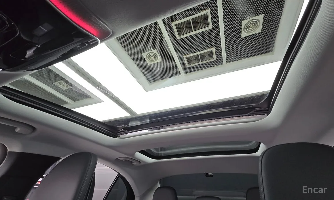 Mercedes-Benz E-Class 2024 E200 Avantgarde