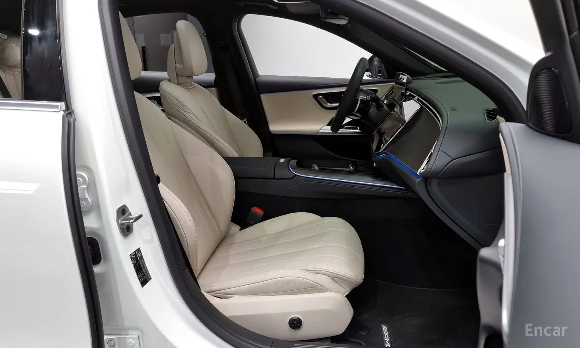 Mercedes-Benz E-Class 2024 E200 Avantgarde Limited