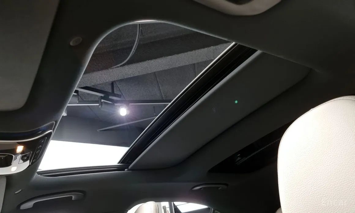 Mercedes-Benz E-Class 2024 E200 Avantgarde Limited