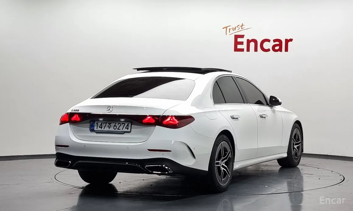 Mercedes-Benz E-Class 2024 E200 Avantgarde Limited