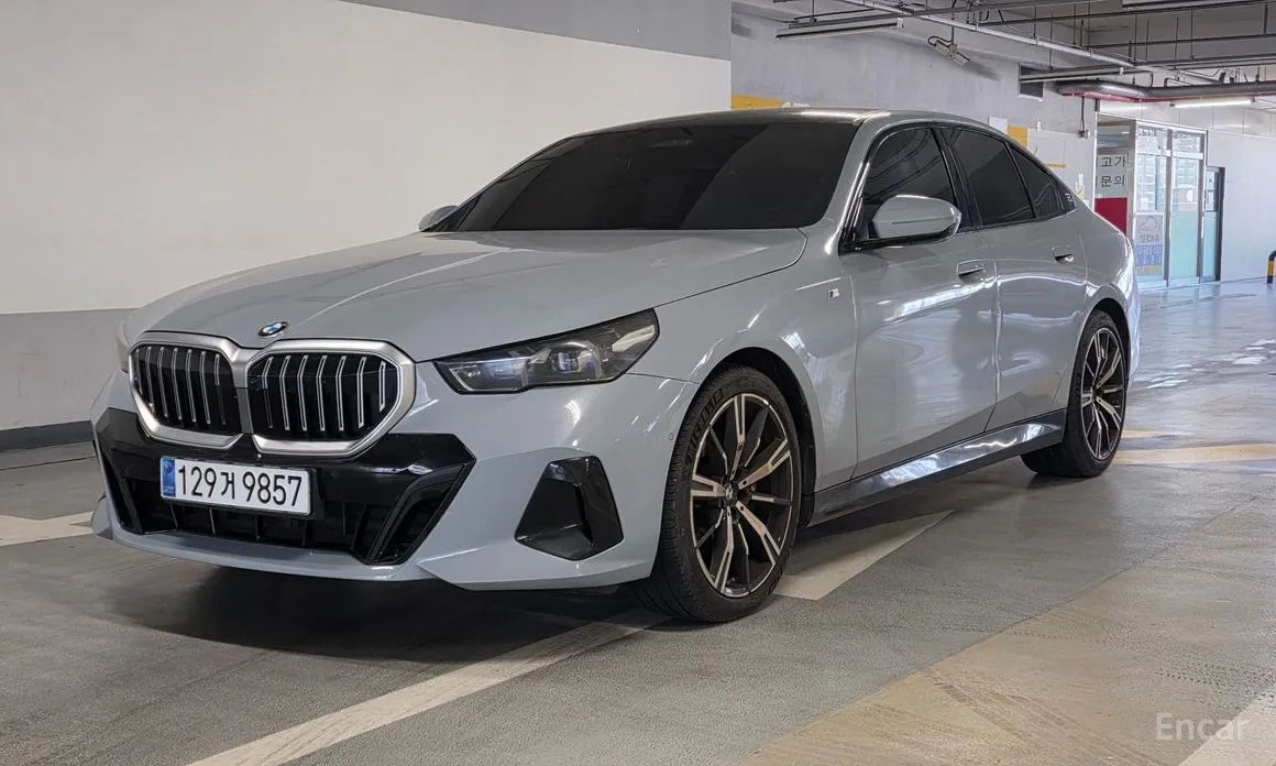 BMW 5 Series 2023 530i xDrive M Sport