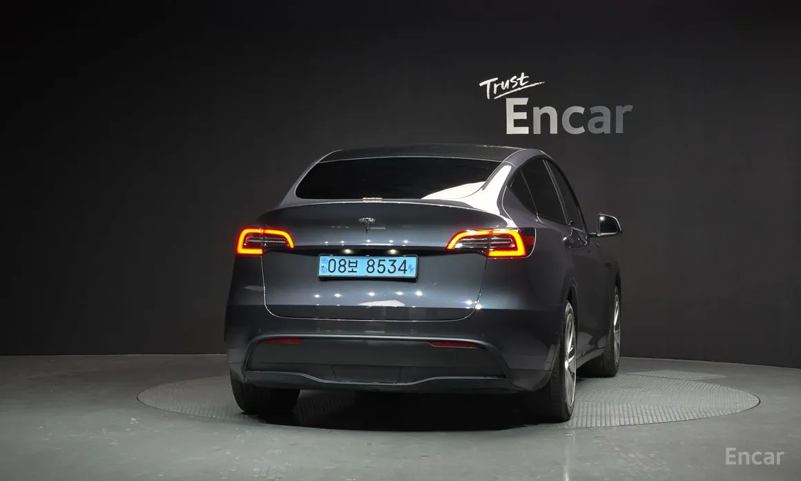 2020 Tesla Model Y