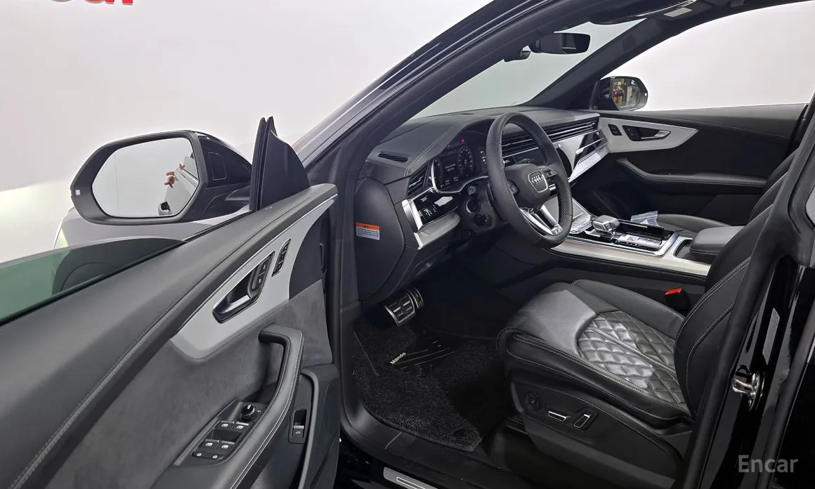 Audi Q8 2018 55 TFSI Quattro Premium