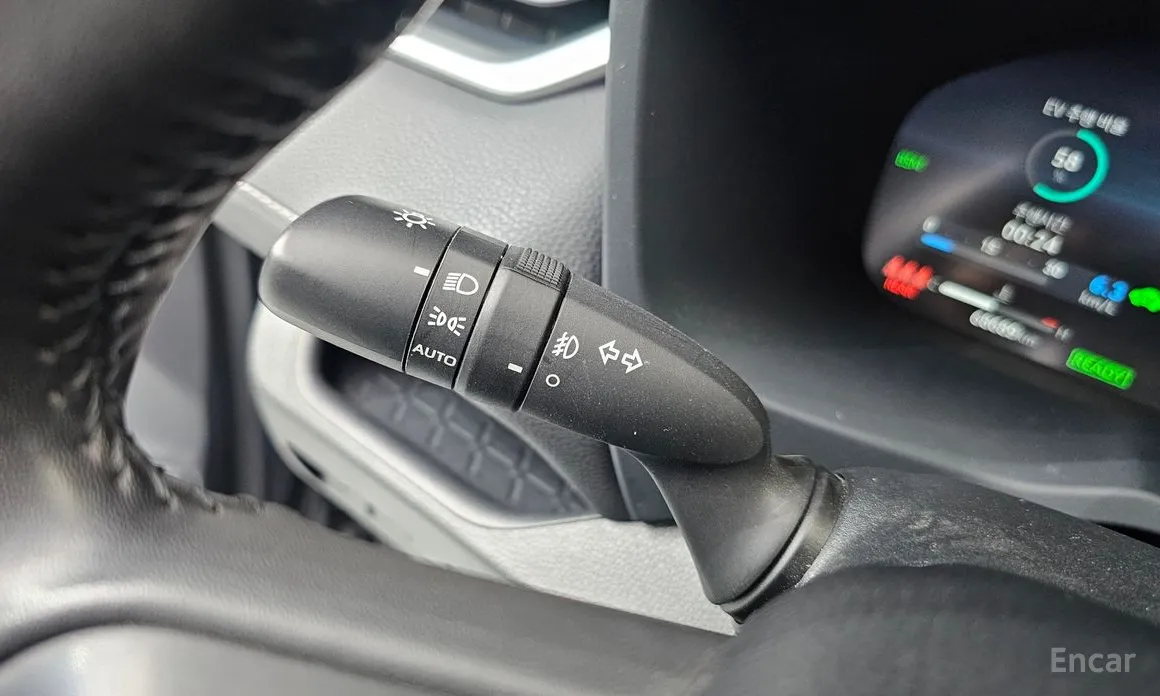 Toyota RAV4 2019 2.5 2WD Hybrid XLE