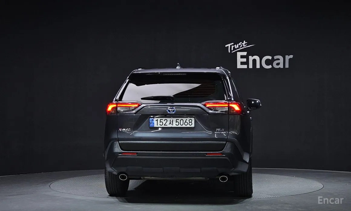 Toyota RAV4 2019 2.5 2WD Hybrid XLE