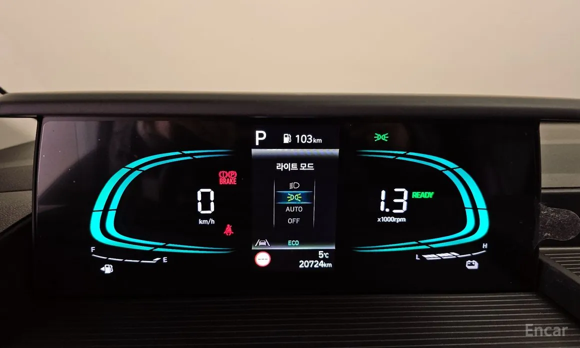 Hyundai Staria 2021 HEV 1.6 Tourer 11-Seater