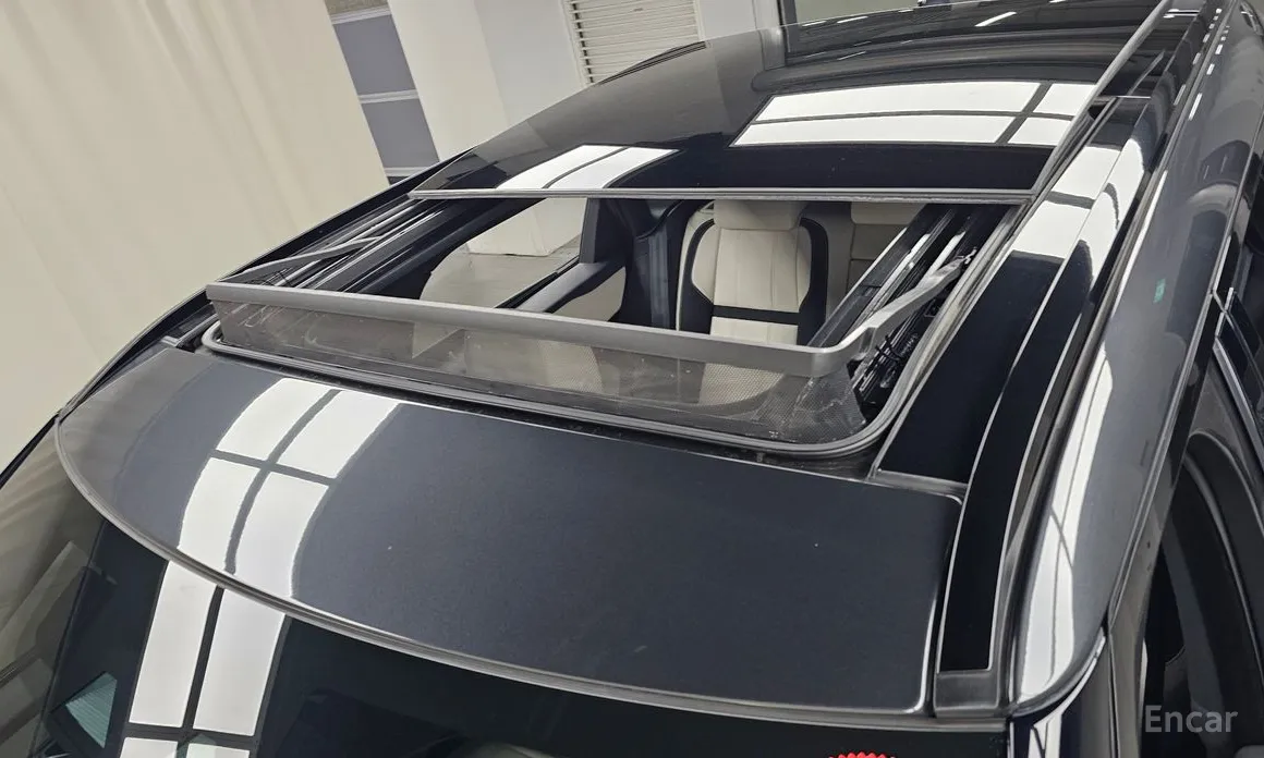 Land Rover Range Rover Velar 2017 2.0 P250 R-Dynamic SE