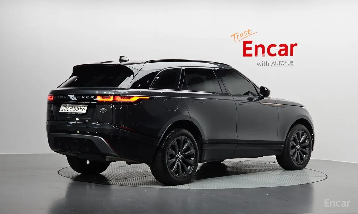 Land Rover Range Rover Velar 2017 2.0 P250 R-Dynamic SE