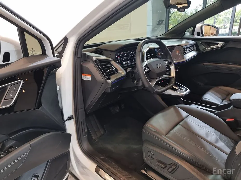 Audi Q4 e-tron 2022 40