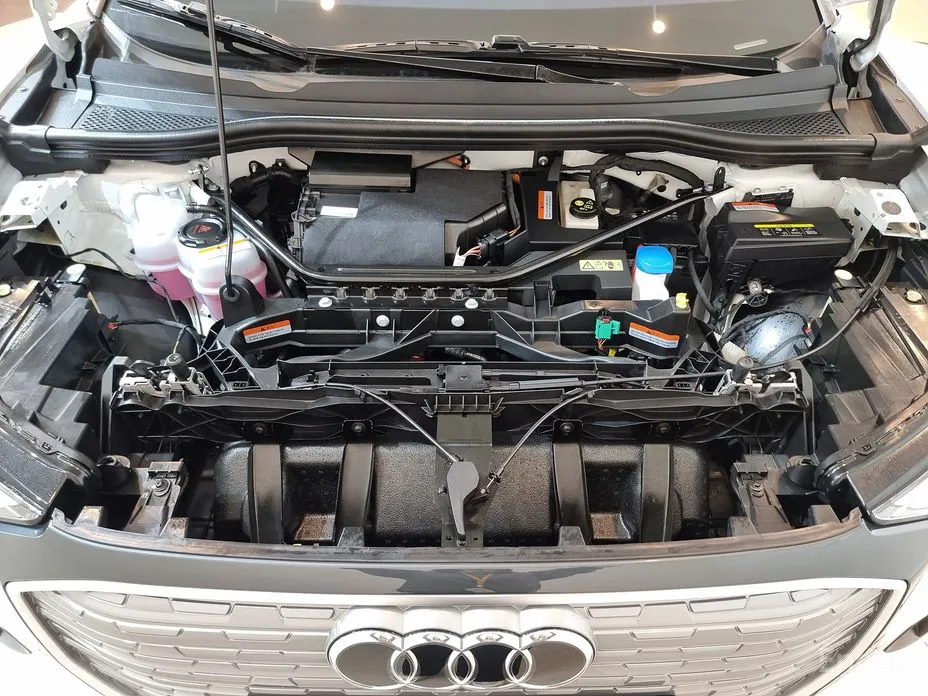 Audi Q4 e-tron 2022 40