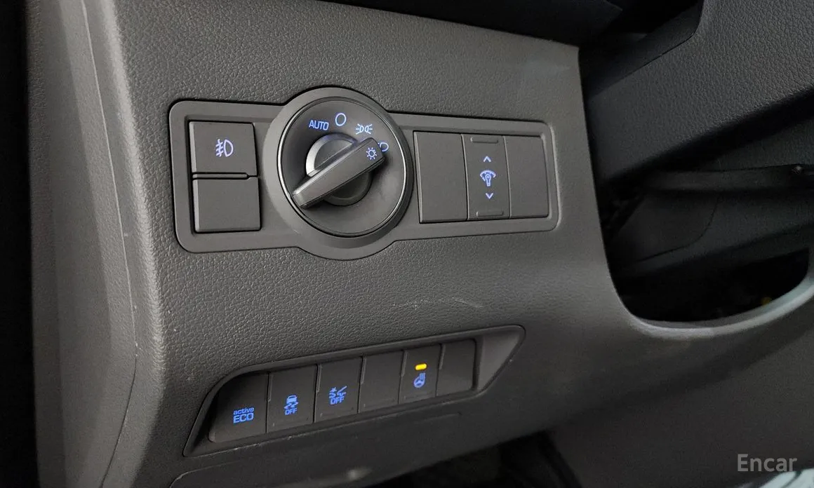 Hyundai Solati 2015 15-seater