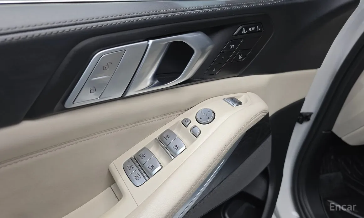 BMW X7 2019 xDrive 40i Design Pure Excellence 6-Seater